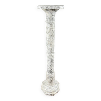 Colonne en marbre blanc veiné, XXe siècle
