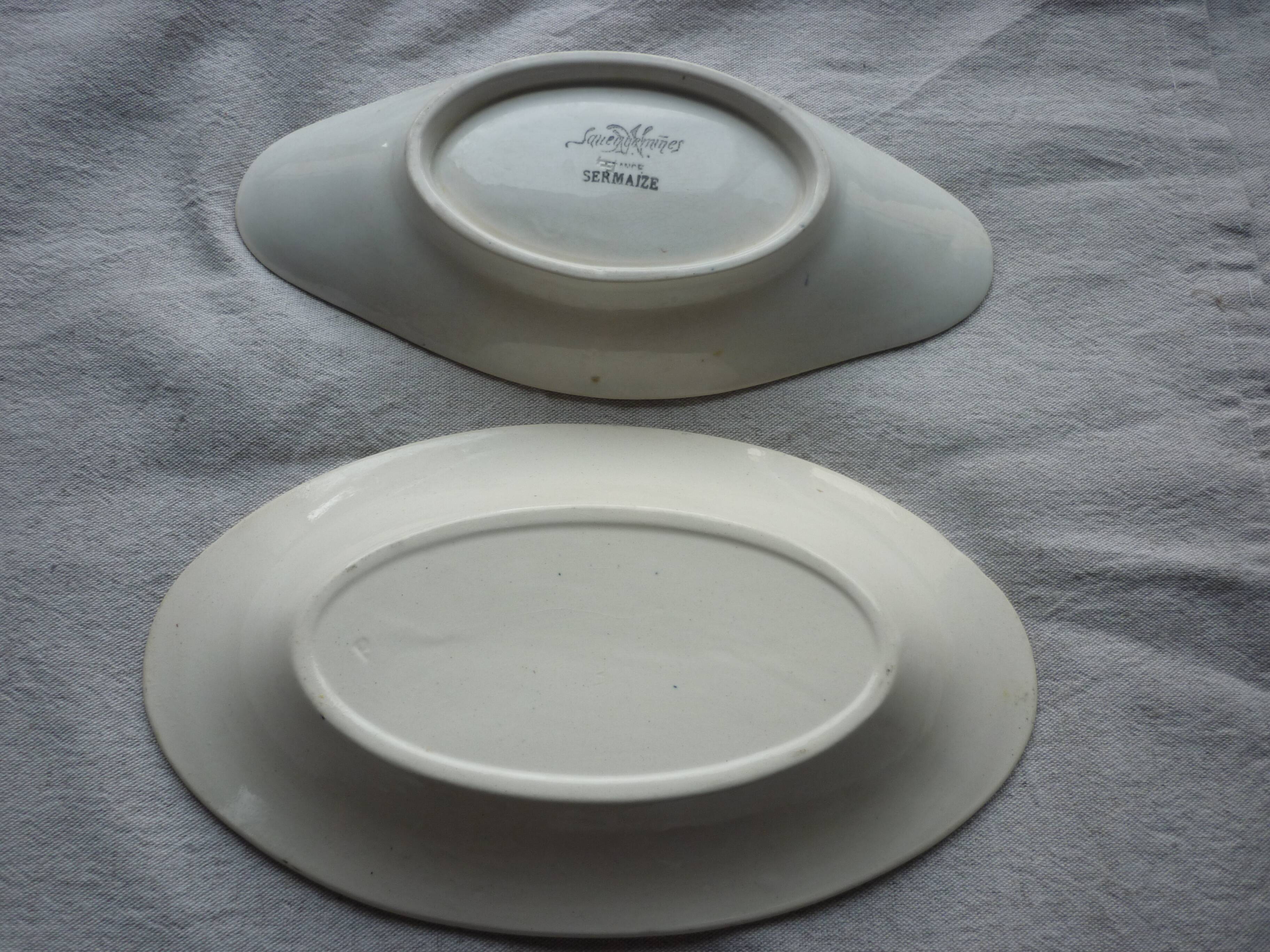Lot of 2 vintage ceramic ramekins