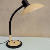 Desk lamp