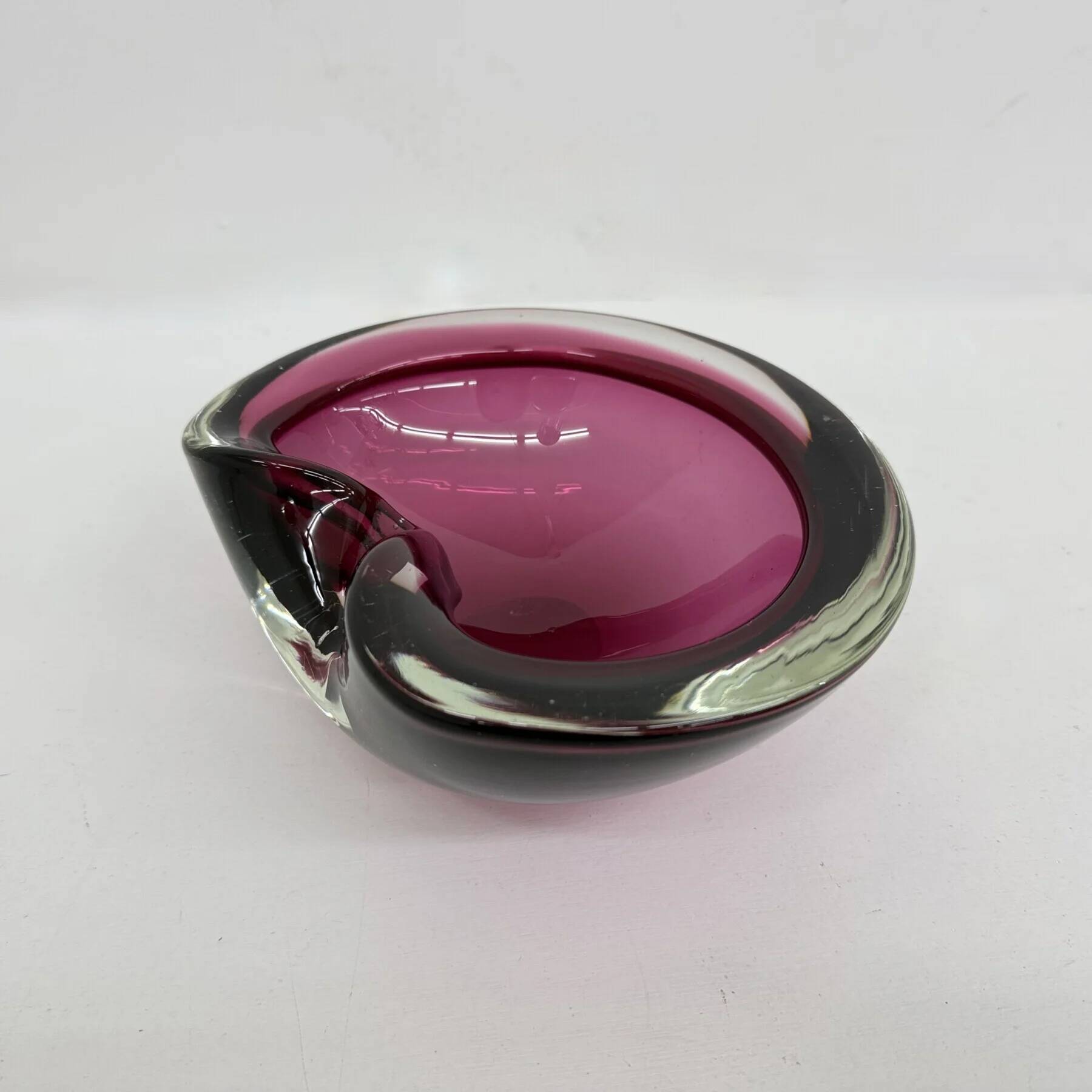Set of 3 Murano Sommerso pink glass bowls, 1970s