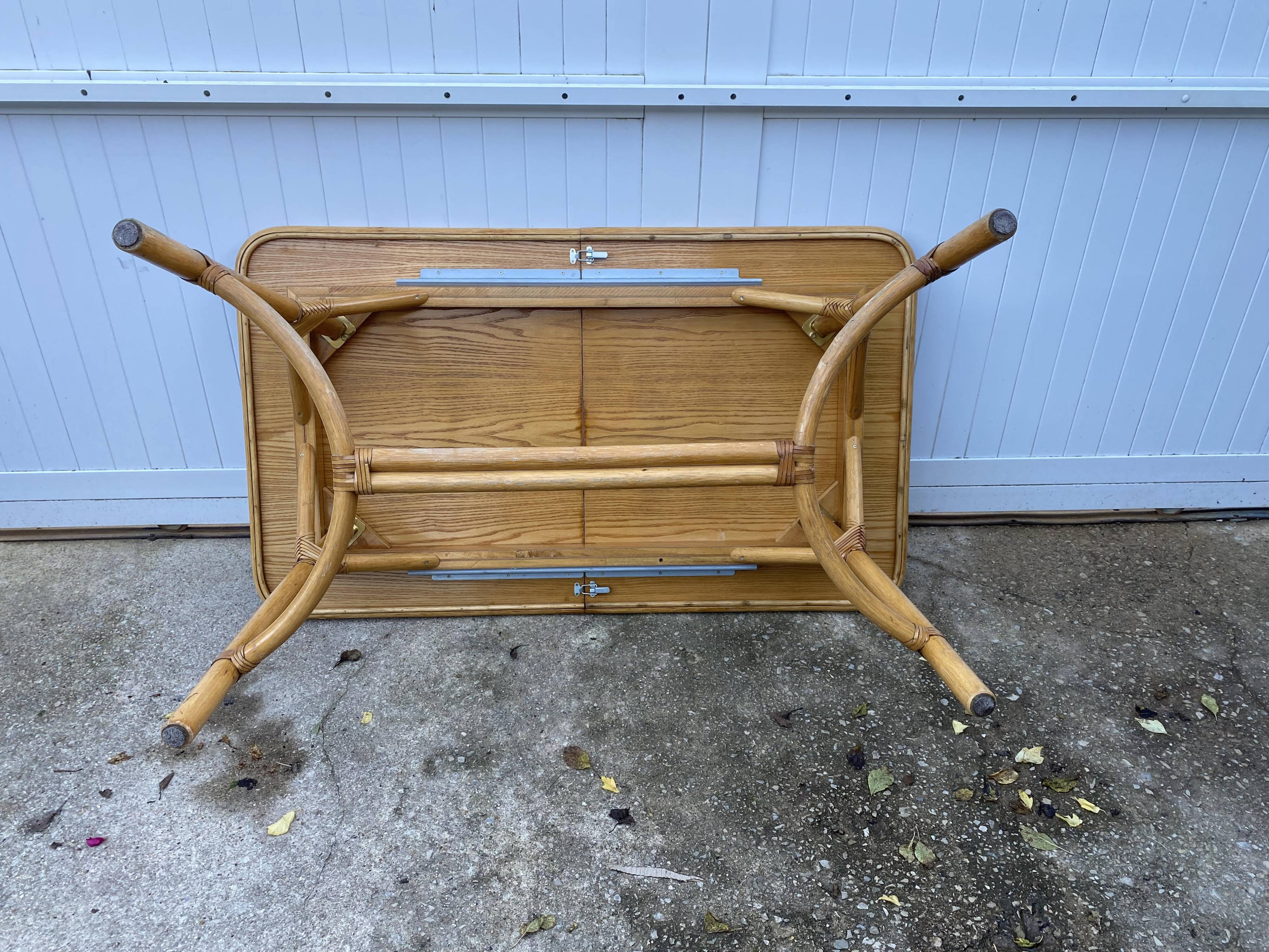 Vintage 80s extendable oak veneer rattan table