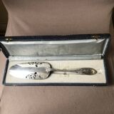 Silver metal pie shovel