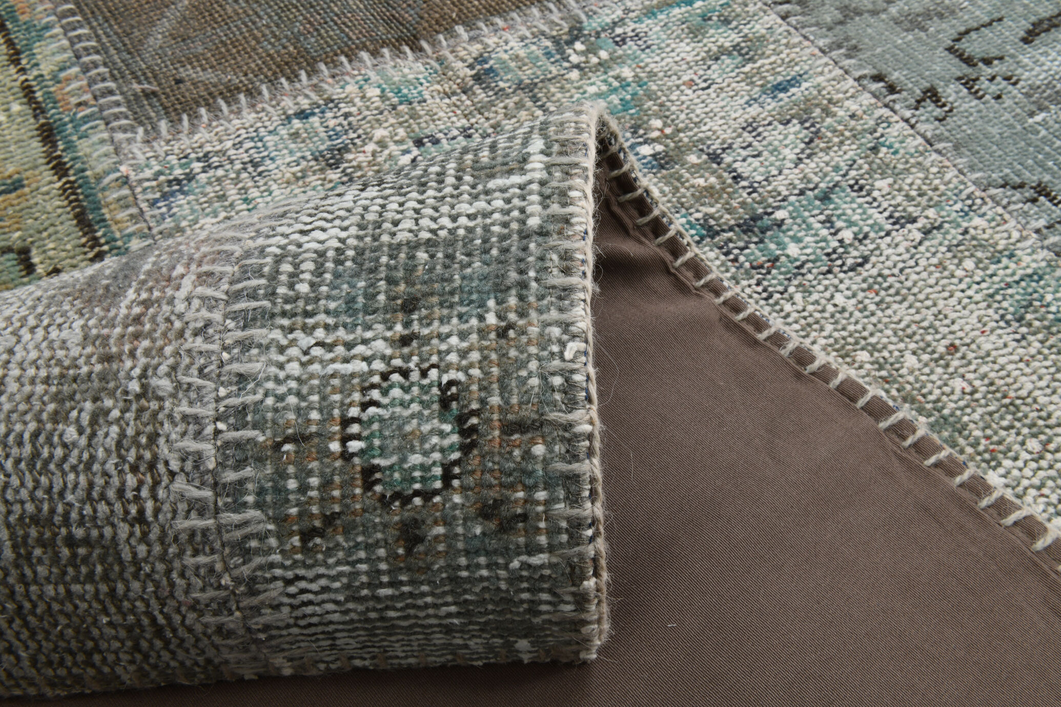 Neutral tones turkish rug 304x211cm