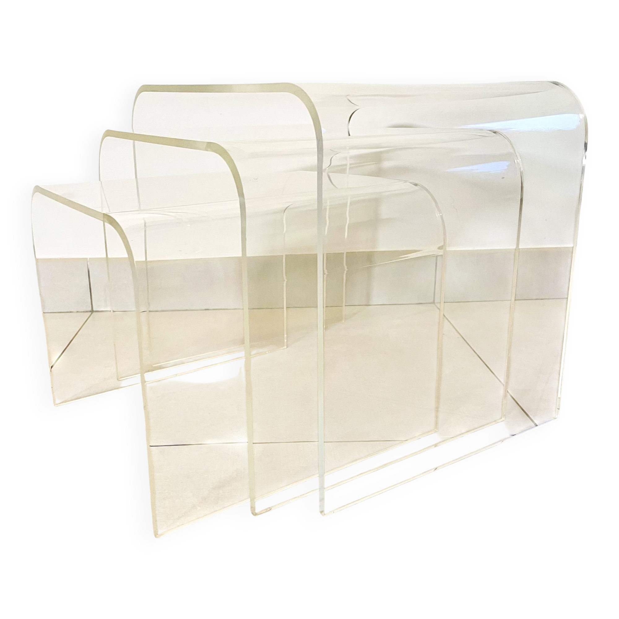 Nesting tables in transparent plexiglass – Design David Lange – 1970s