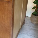 Oak chest of drawers