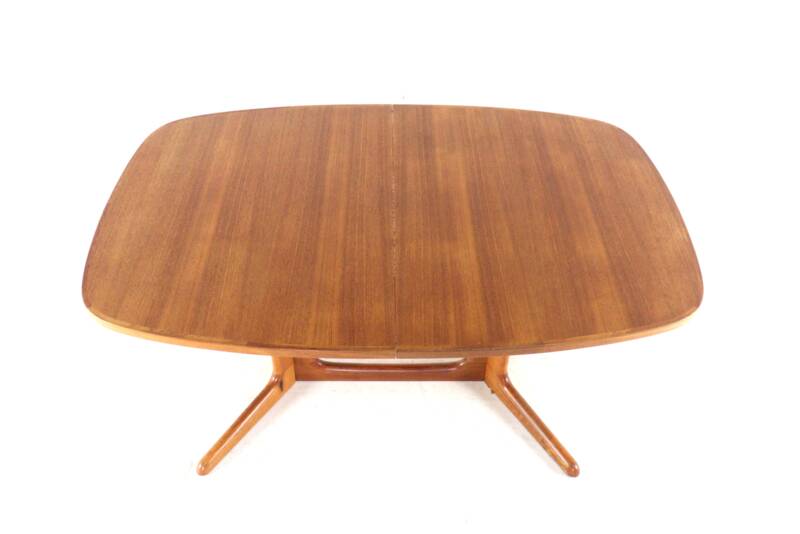 Large oval extendable dining table Gudme Danish design in teak - restored