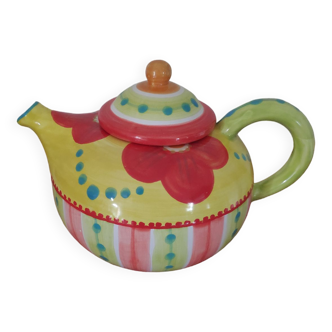 Melon shaped teapot