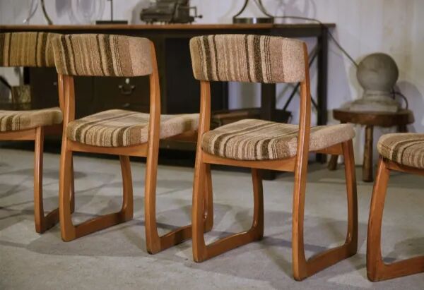 Set of 6 vintage 1960s 'Sleigh' chairs
