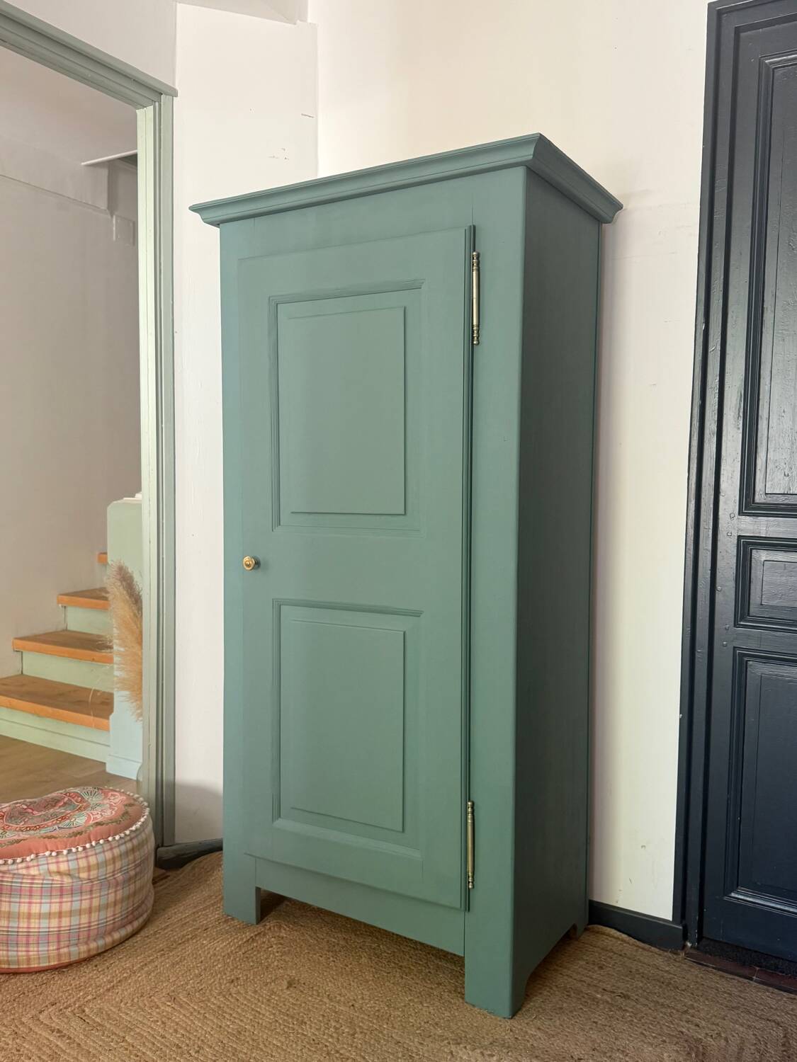 Solid wood cupboard
