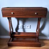 Pedestal table with lyre legs