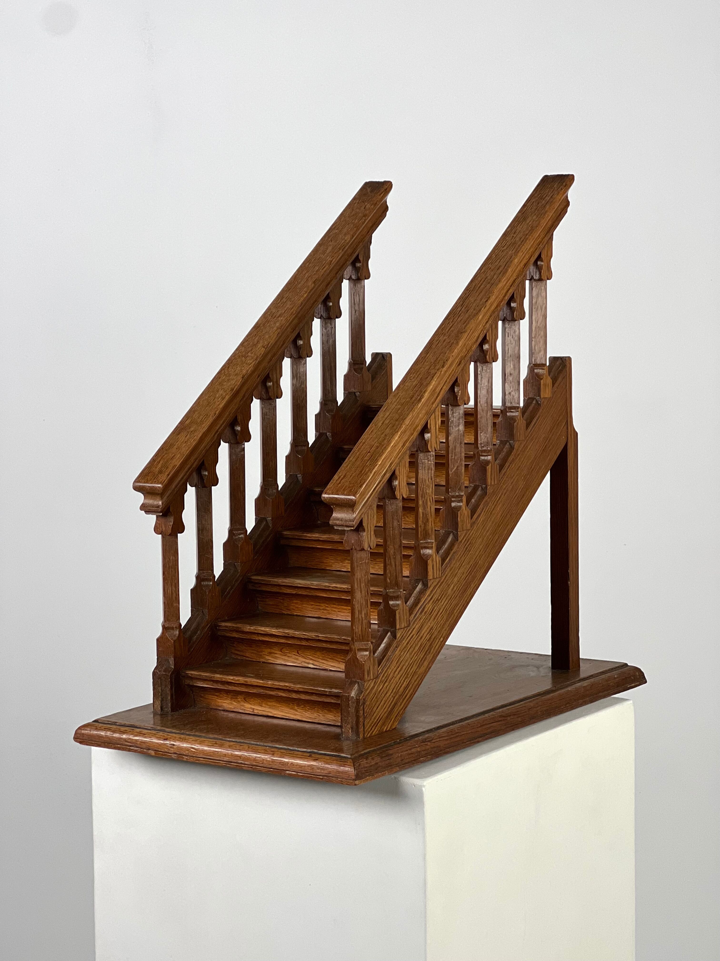 Model staircase oak antique