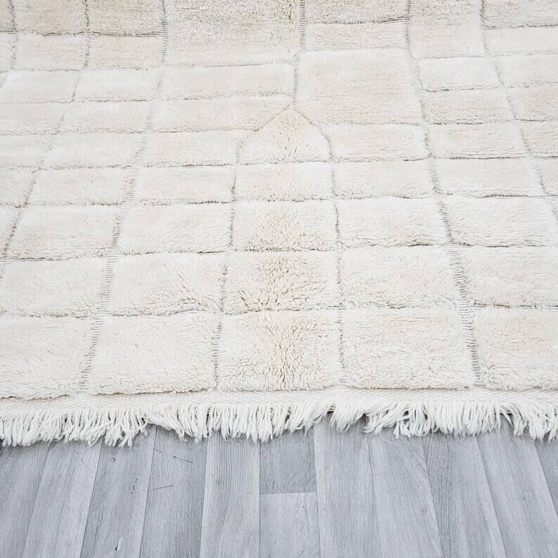 Tapis en laine naturel tissè main traditionnelle taille 2/3 m