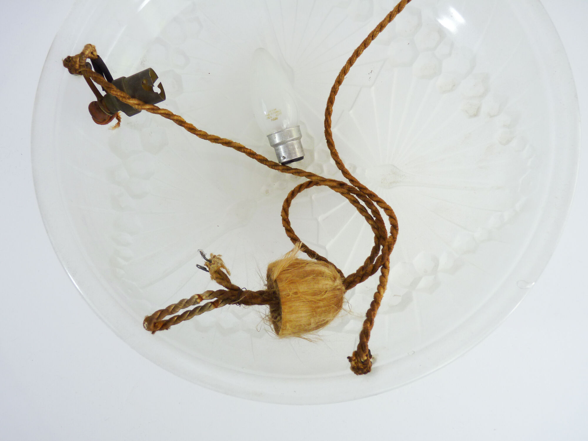 Old chandelier, suspension cavasque Art Deco 1 Fire, in glass paste. Year 30