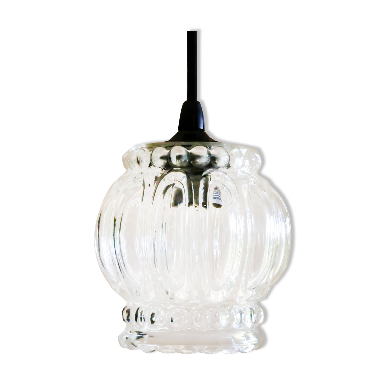 Molded glass suspension with new black cable