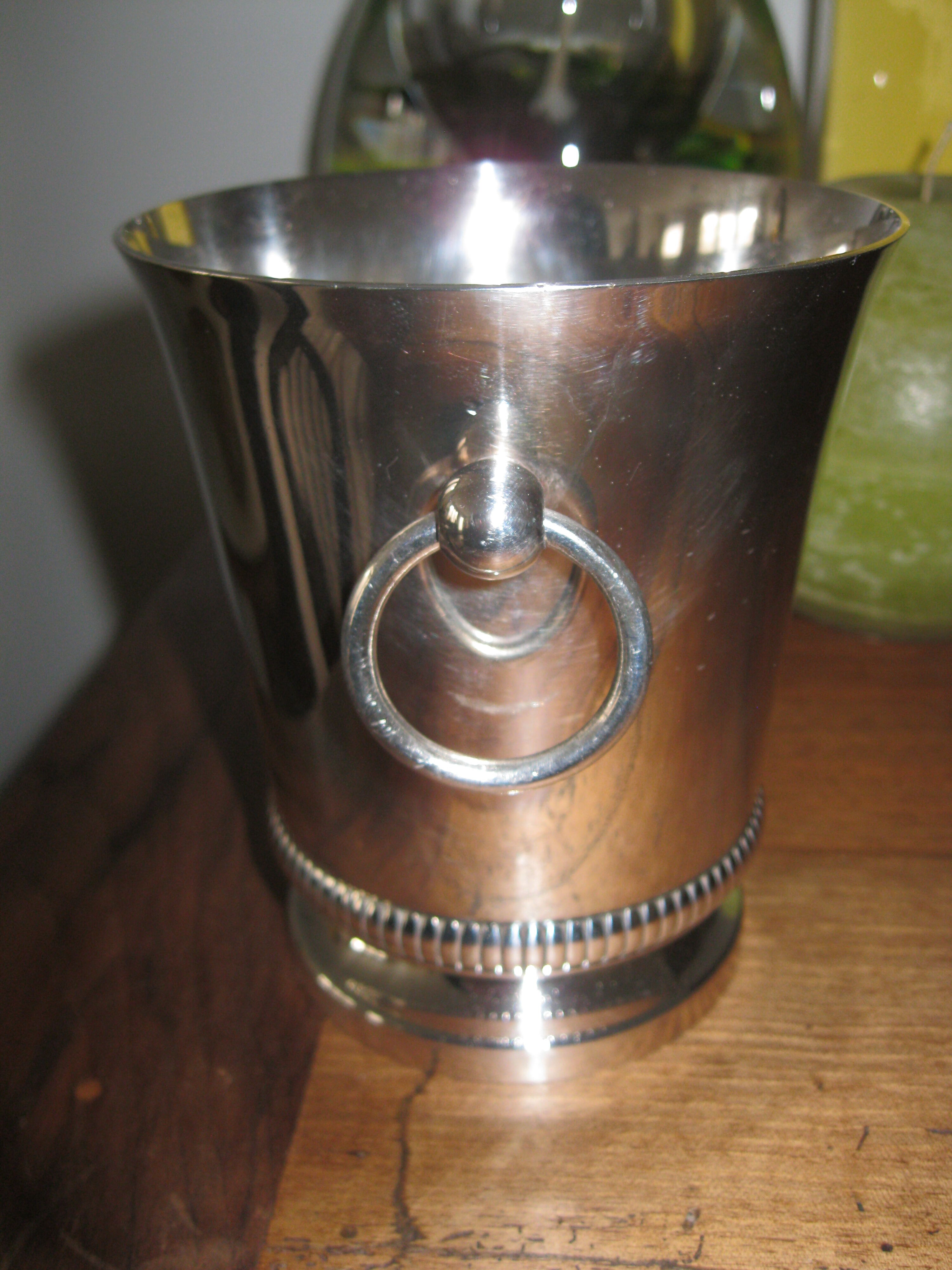 Silver metal ice bucket