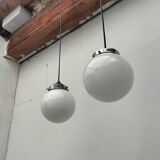 Opaline ball suspensions