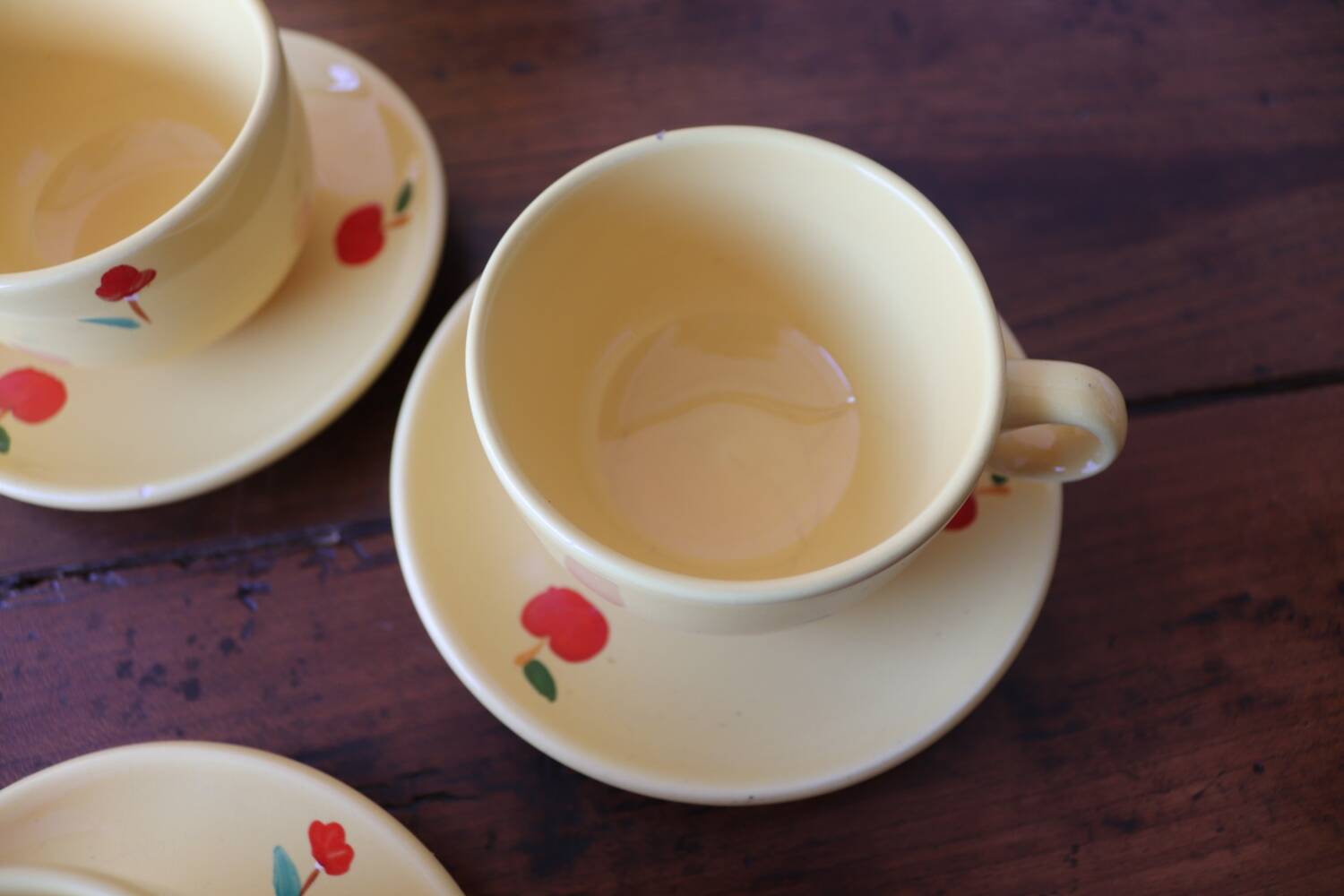 Hand-painted earthenware tea set – red apple motif