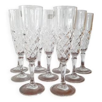 Set of 9 Luminarc Champagne flutes