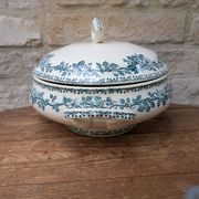 Saint Amand soup tureen model Guadeloupe with a floral decoration in Terre de Fer.
