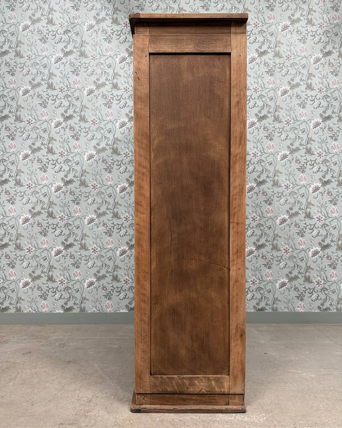 Parisian wardrobe (renovated)