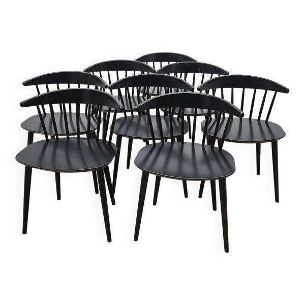 Suite de 8 chaises J104, Hay