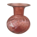 Vase form onion of pink color red