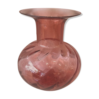 Vase forme oignon de couleur rose rouge