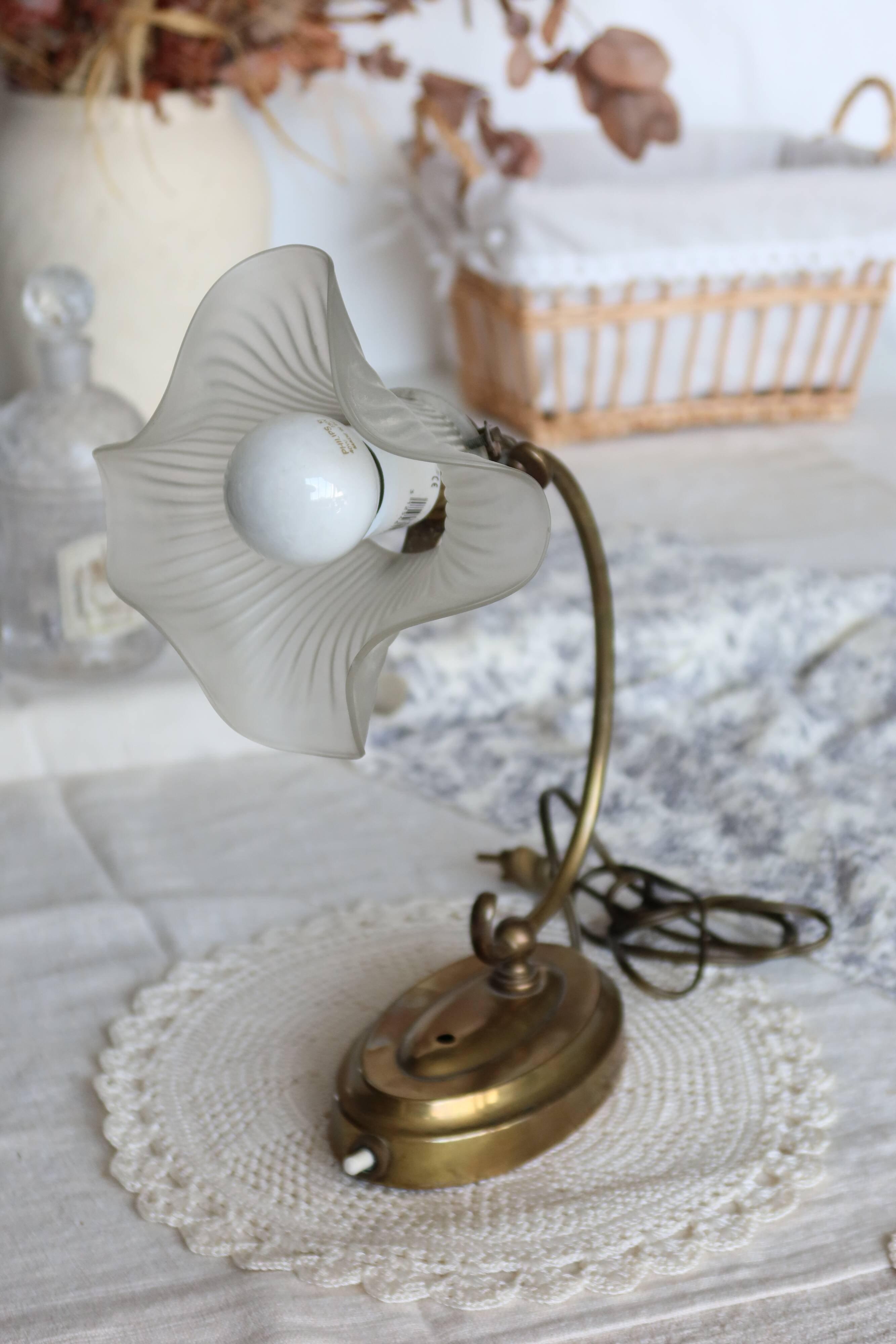 Lampe vintage en métal doré - Abat-jour tulipe
