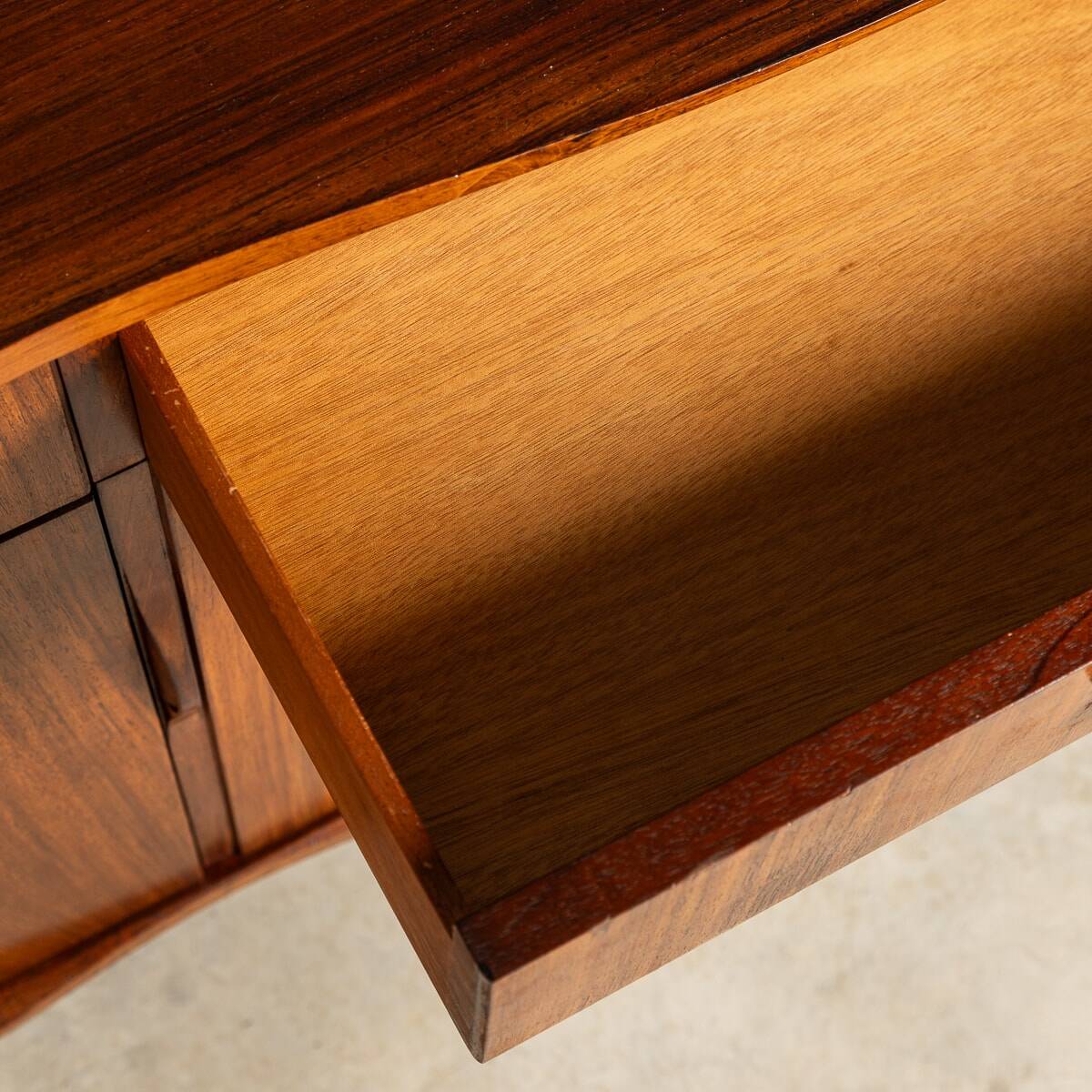 20thC ENGLISH ROSEWOOD SIDEBOARD BY GORDON RUSSELL c.1967