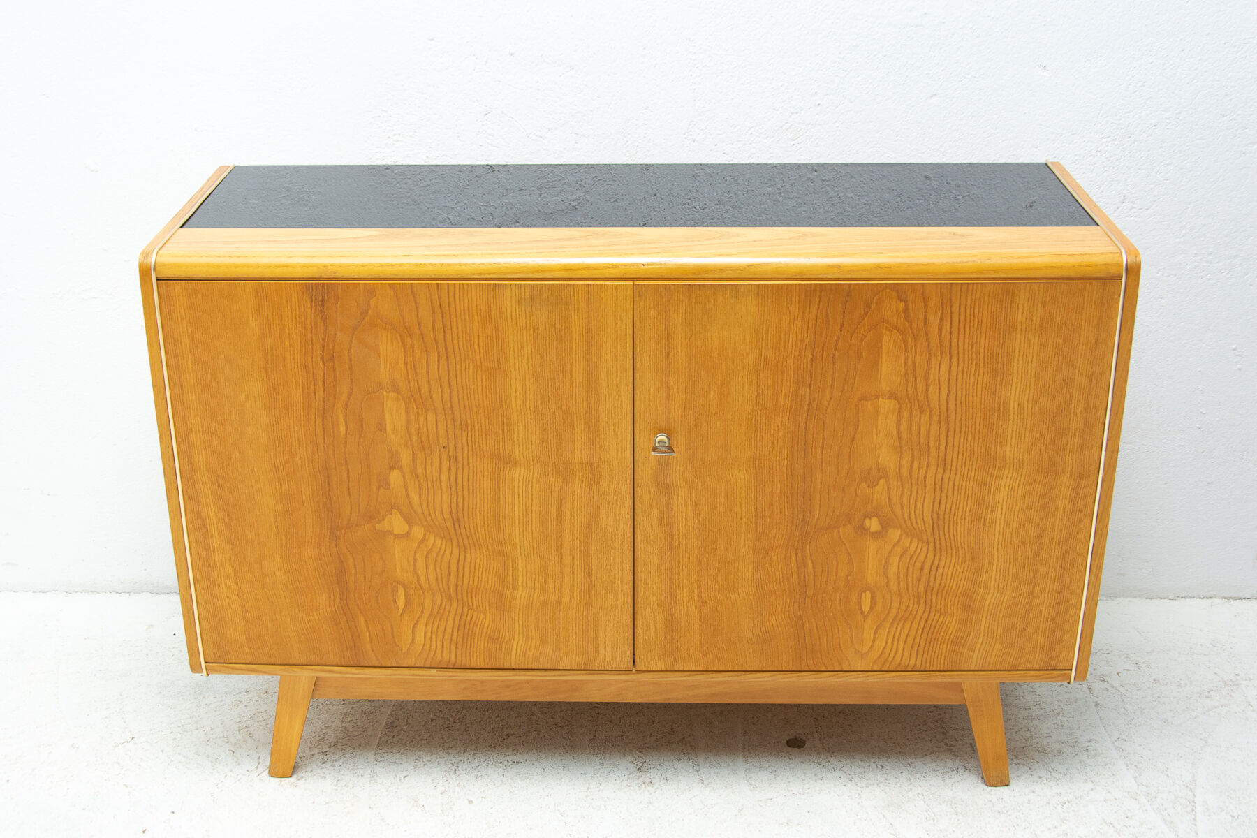 Mid century dresser by Nepožitek & Landsman for Jitona, 1970´s