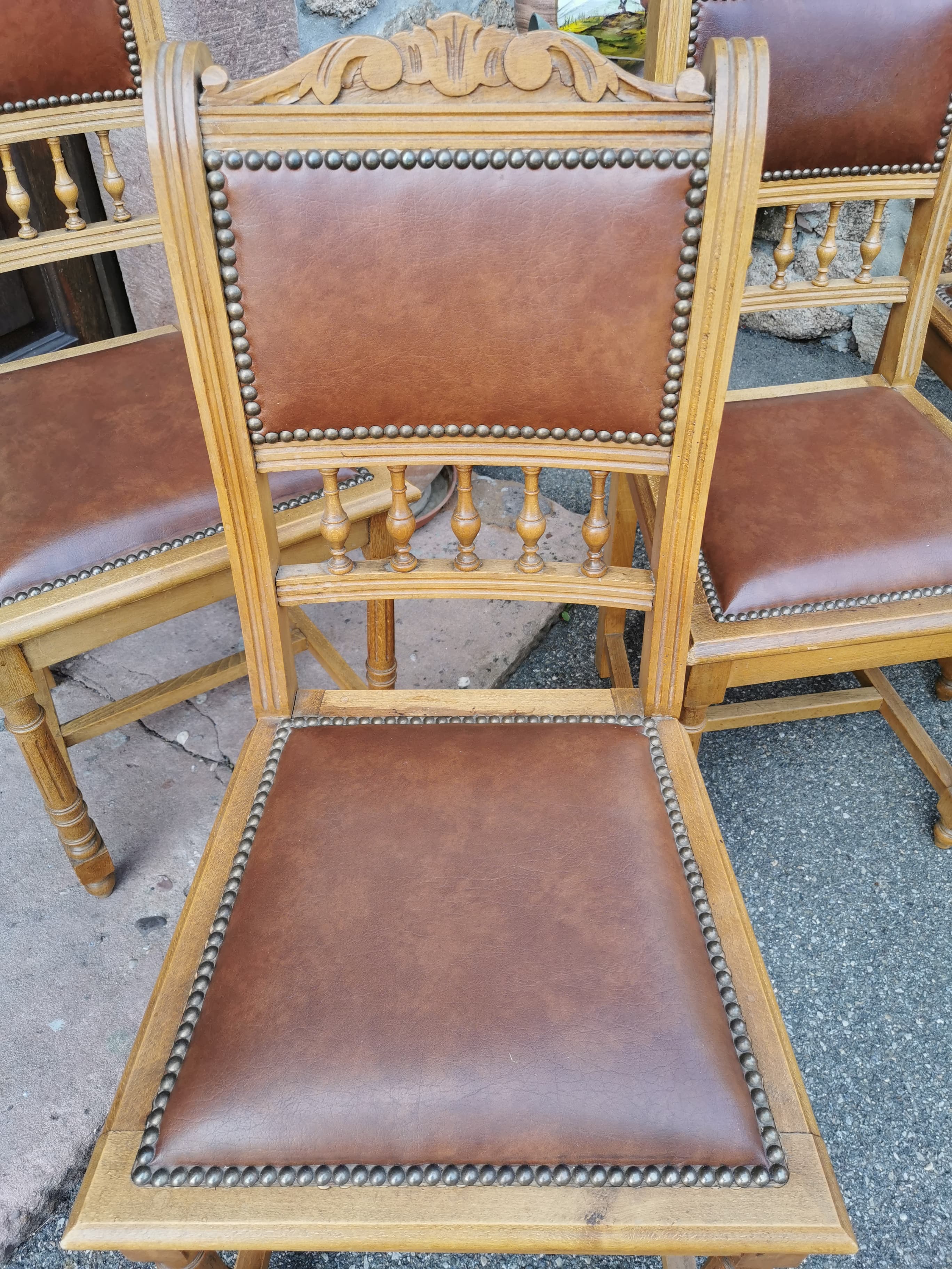 Lot of 5 Henry II chairs