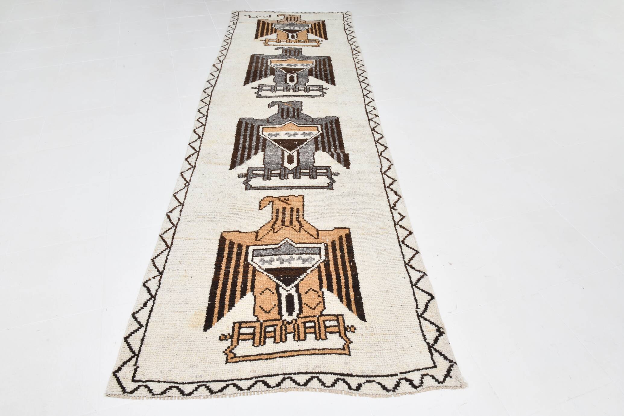 Eagle Pattern Persian Runner Rug, 110x369Cm