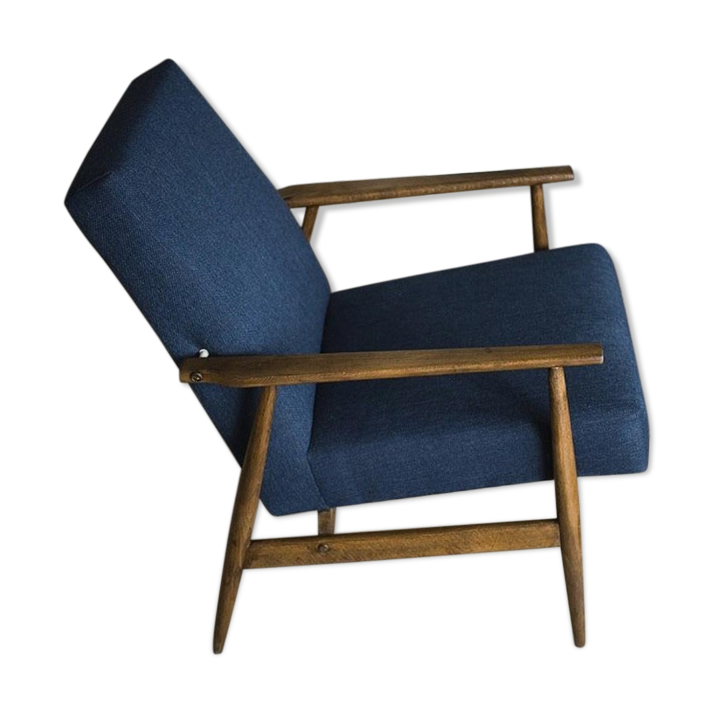 Fauteuil en vernis vintage 300-190 conçu par H. Lis. personnalisation