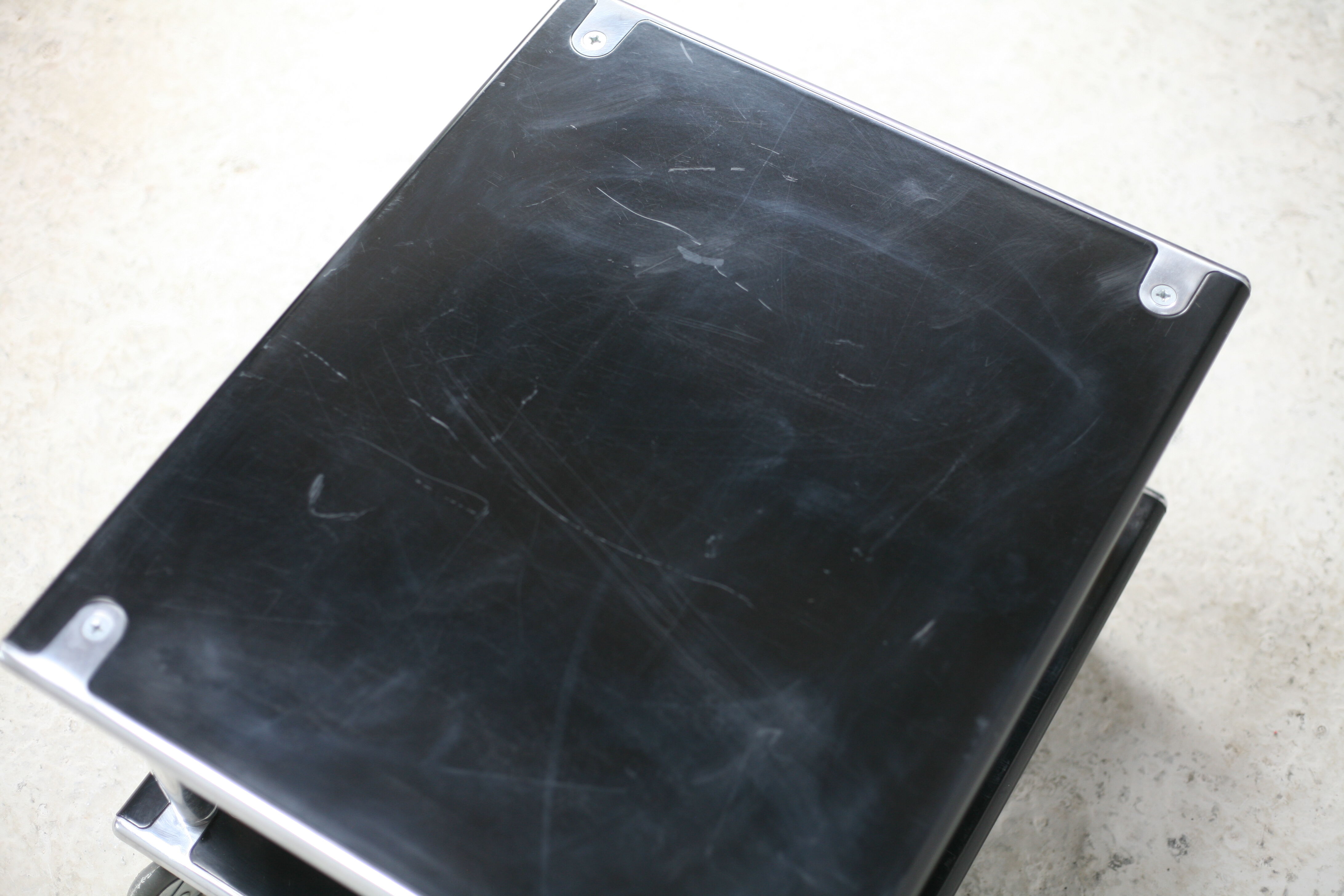 Coffee table "space age" in black lacquered steel