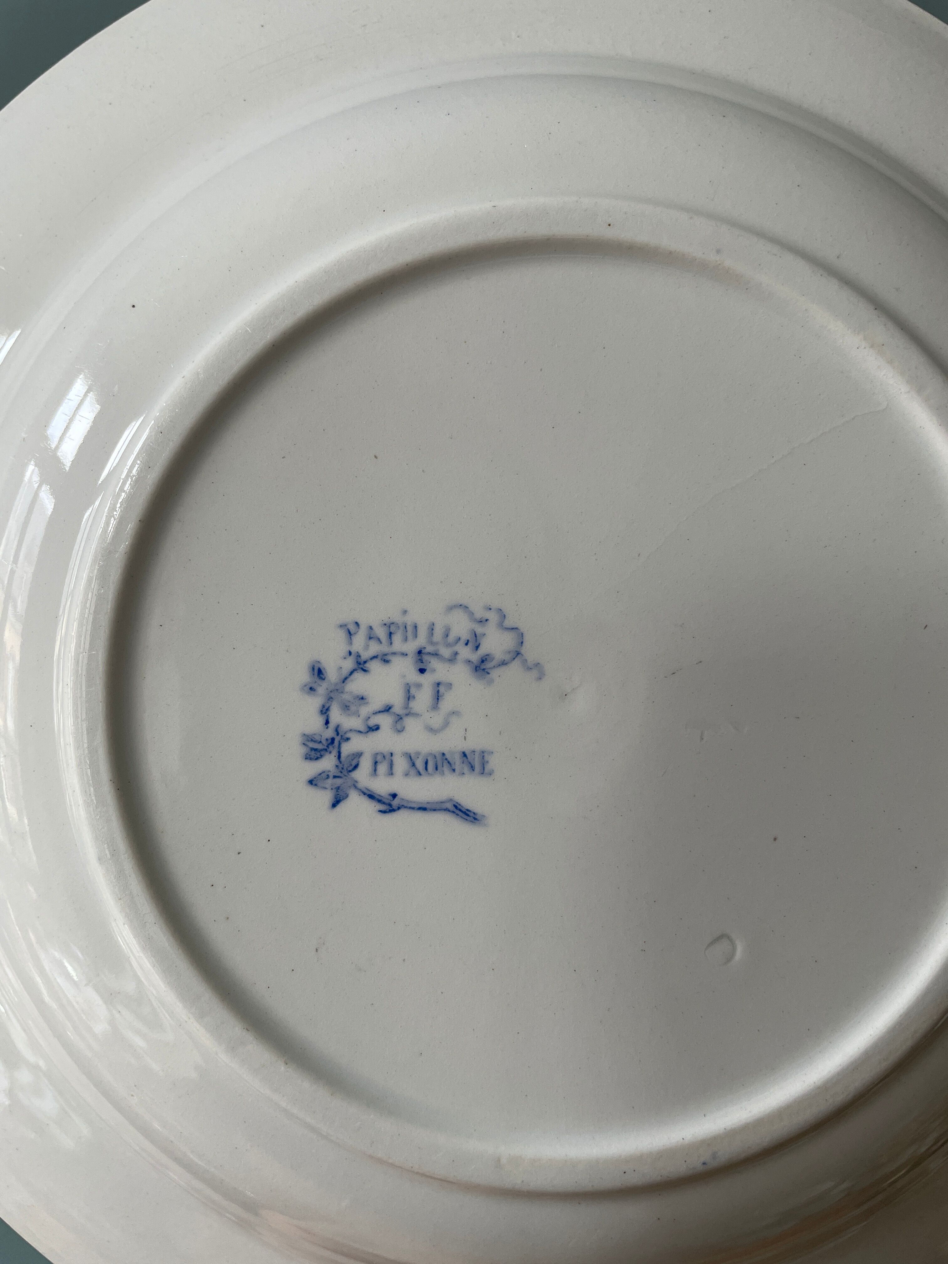 Set of 9 hollow plates 1900 "Butterfly" FF Pexonne