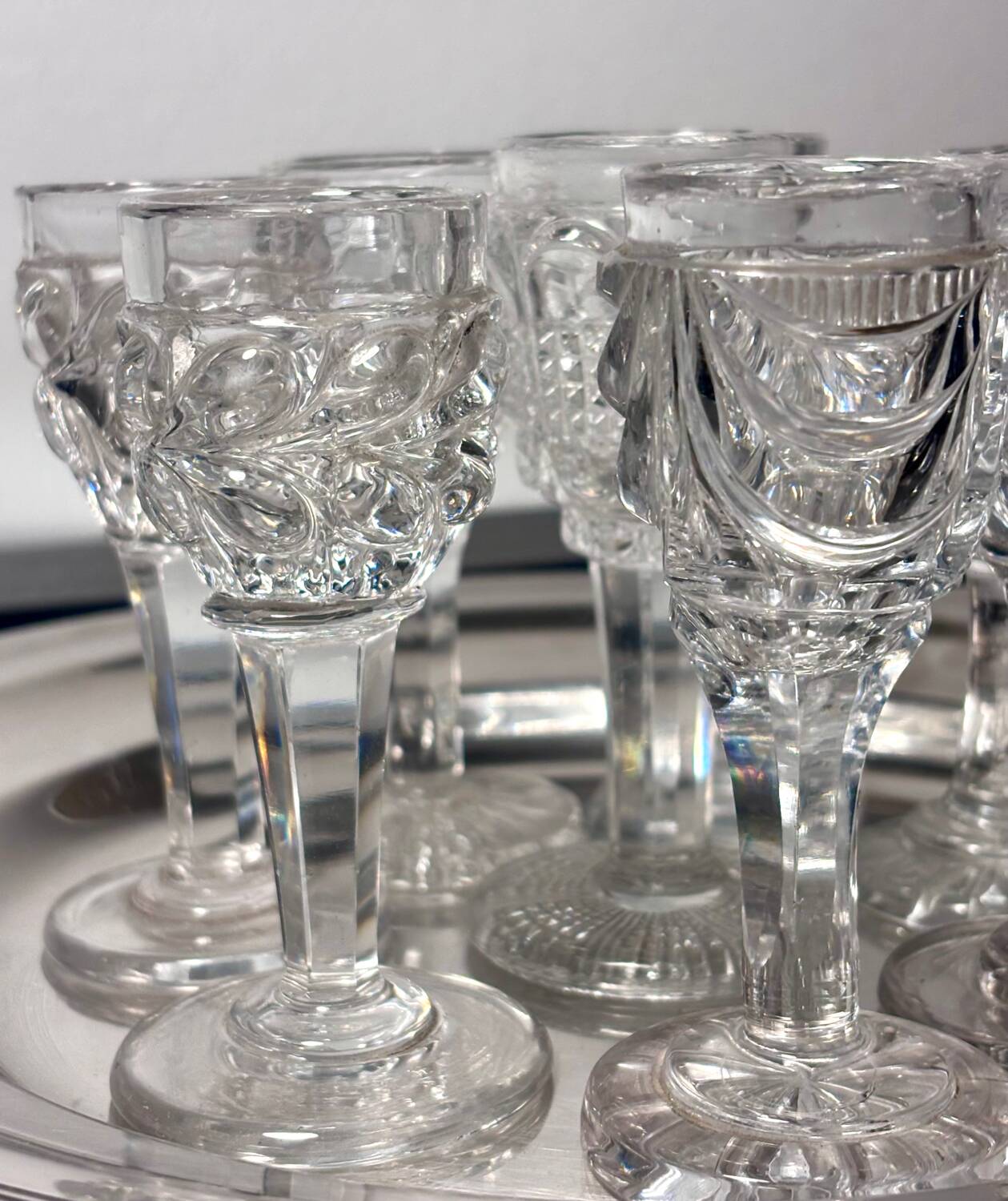 Cabaret set Baccarat 8 glasses and silver plated tray