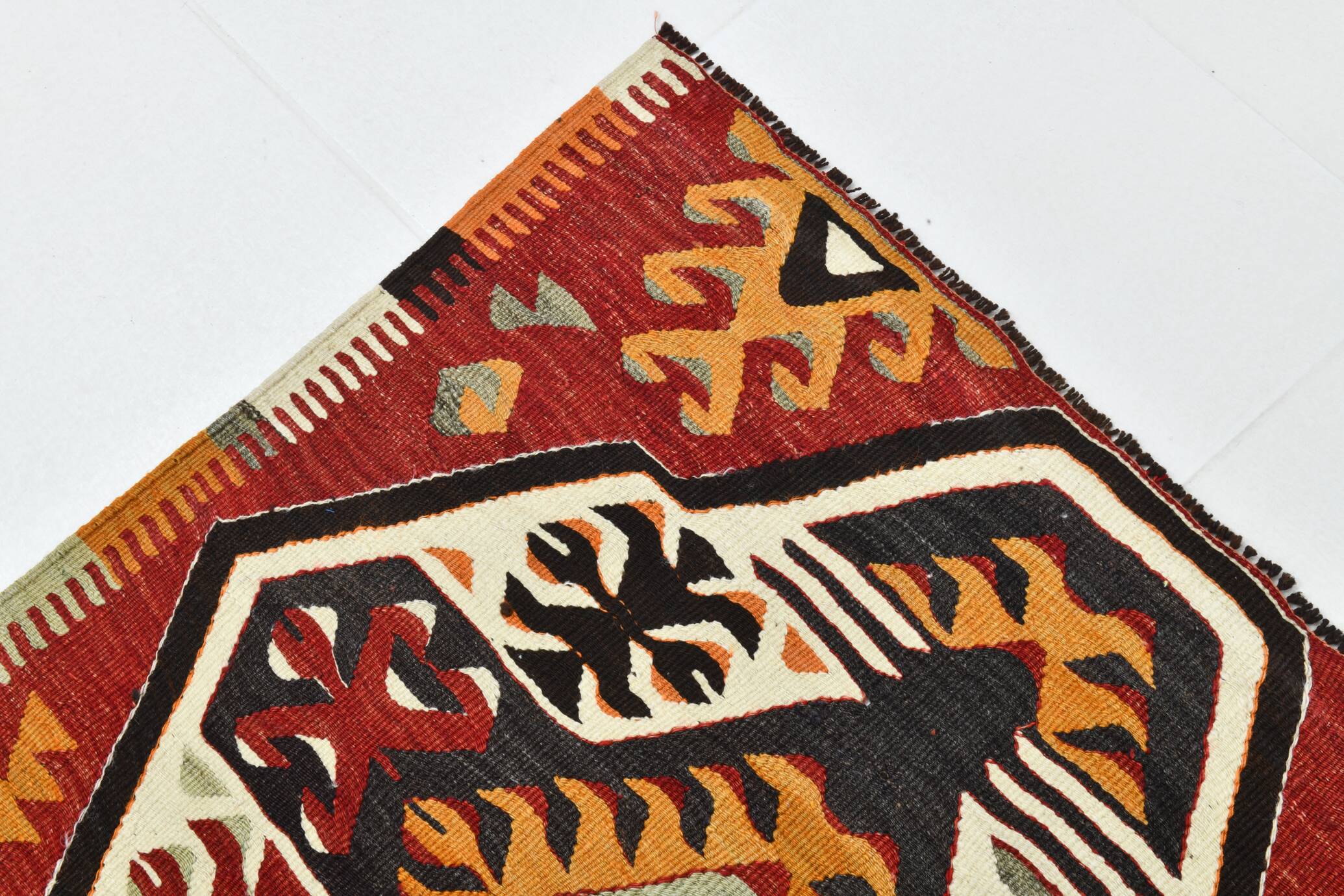 5x9 Faded Red Bohemian Kilim Rug, Wool Handknotted Rug, 148x259