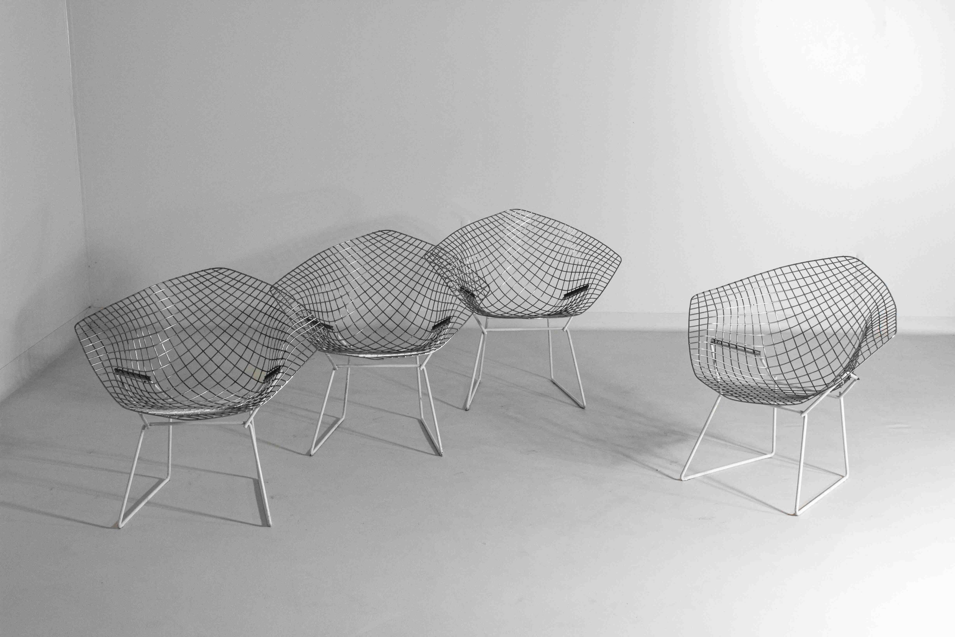Rare Bertoia diamond chairs with ottoman for Knoll International, 1970s