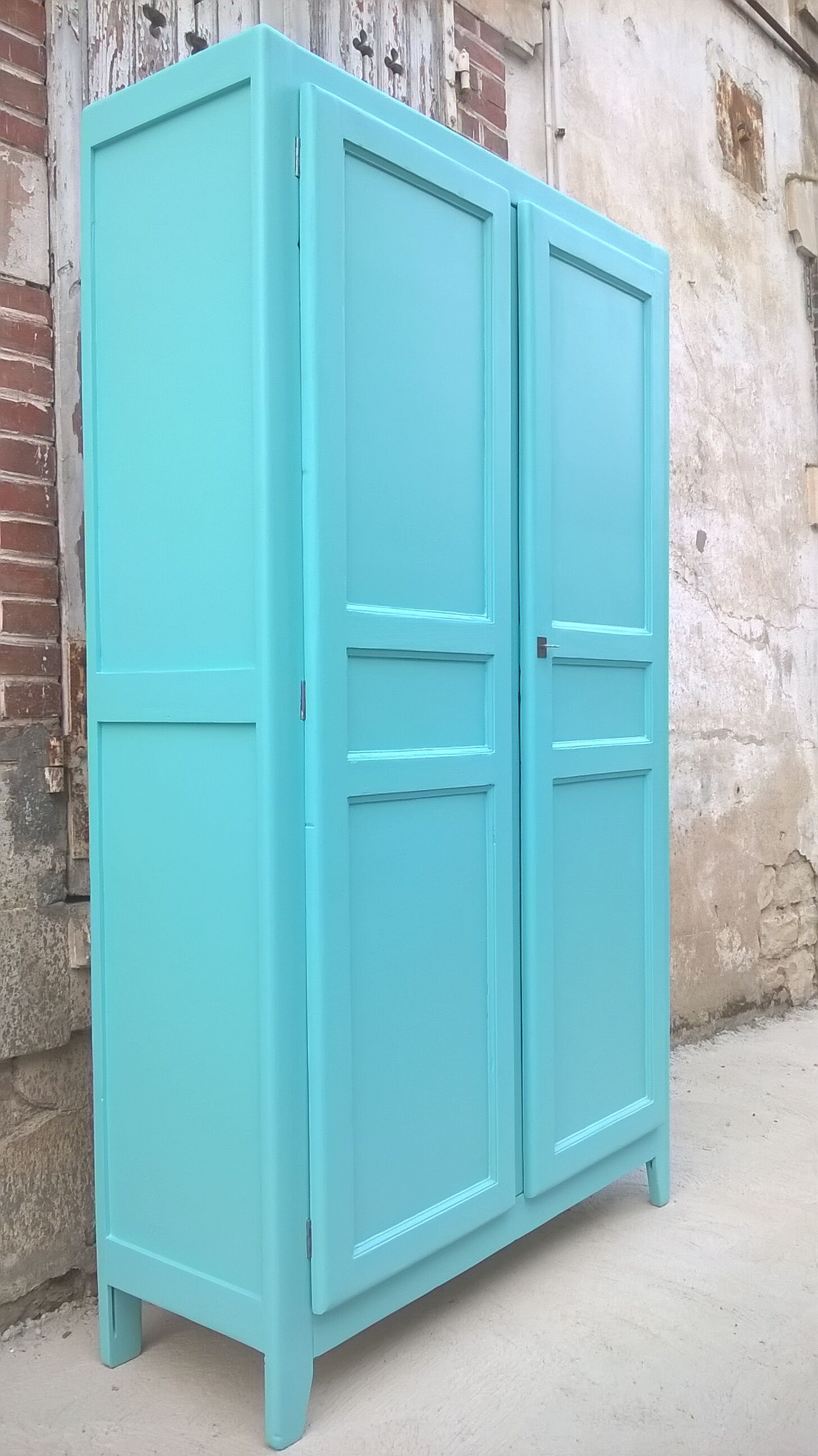 Parisian wardrobe year 50