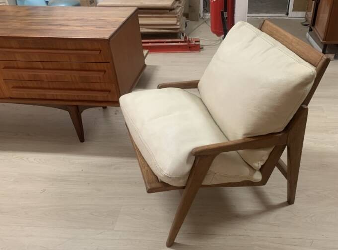 Fauteuil scandinave vintage en teck