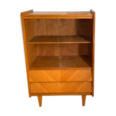 Vintage showcase library
