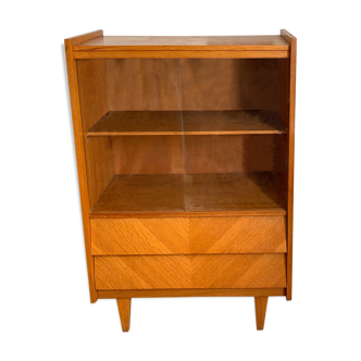 Vintage showcase library
