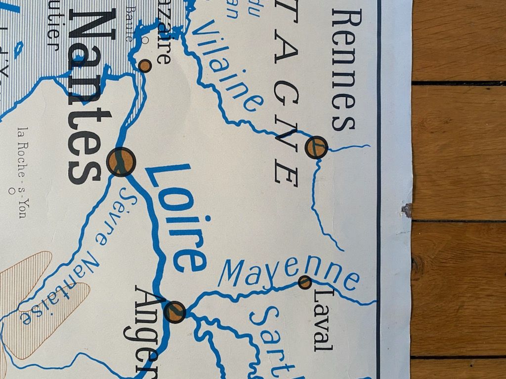 Rossignol school map France Atlantic coast