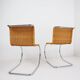 Paire de chaises cantilever en chrome et osier Style Mies Van der Roye