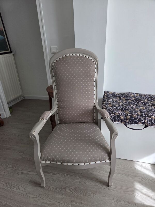Paire de fauteuils voltaire restaurés