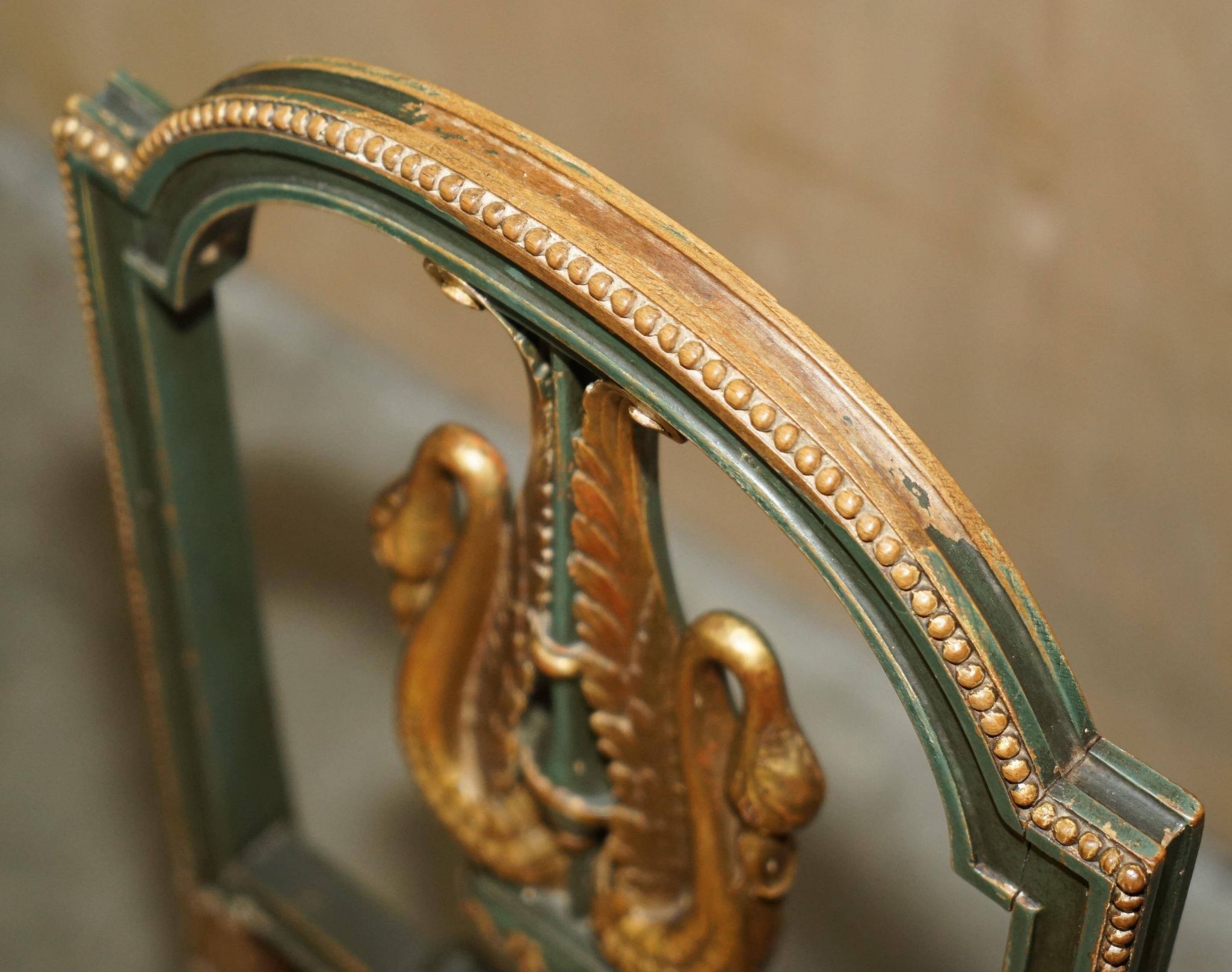 Paire Antique Chaises d'Appoint William Kent Empire Sculptées en Cygne