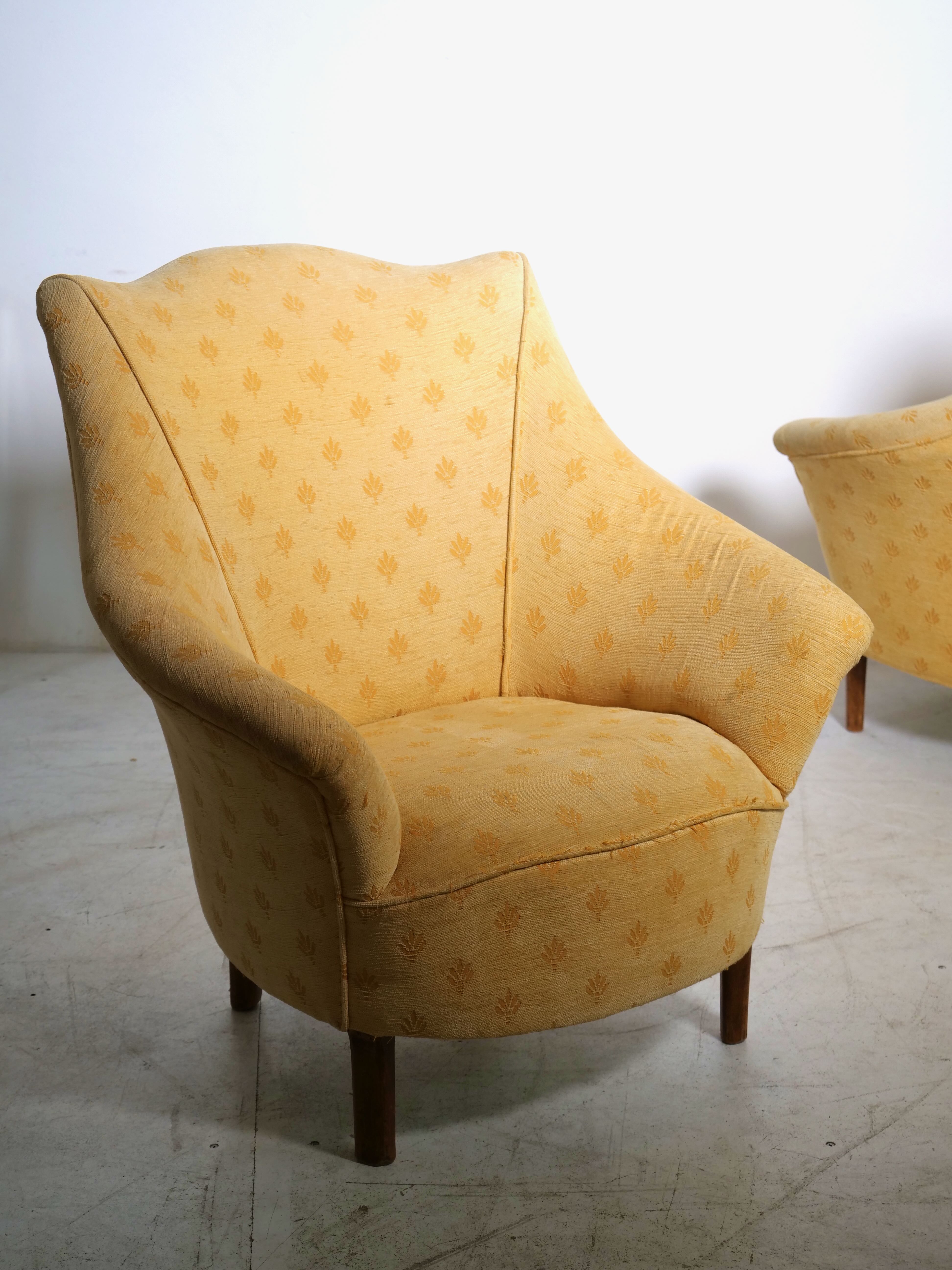 Pair of yellow vintage armchairs
