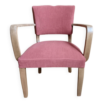 Refurbished bridge chair in red velvet