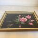 Tableau bouquet de fleurs peint sur velours signée