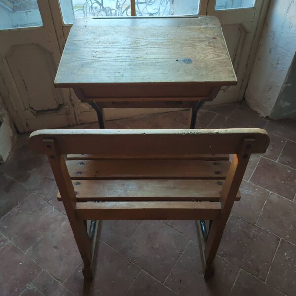 Bureau pupitre enfant